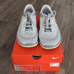 Women’s Nike shoes